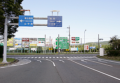 御殿場アウトレット駐車場おすすめ裏道渋滞回避ルート 体験談 御殿場アウトレットセール バーゲン 混雑渋滞回避宿泊ホテル体験談