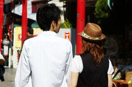 30代旦那 夫に誕生日サプライズプレゼント 感動の演出とオススメブランドは 御殿場アウトレットセール バーゲン 混雑渋滞回避宿泊ホテル体験談